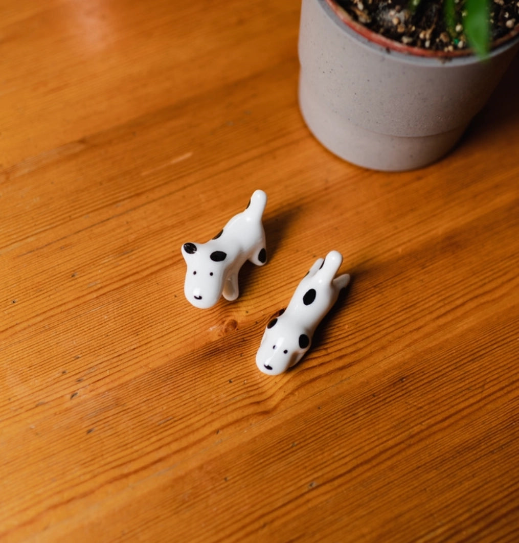 2x Ceramic Dog Chopstick Rest